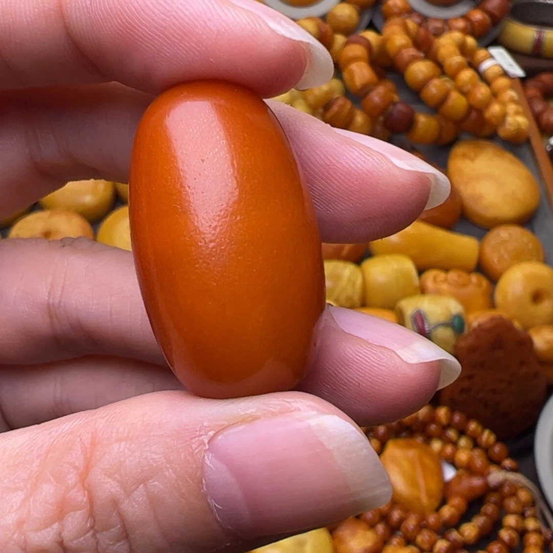 蜜蜡未镶嵌珠宝奇石18