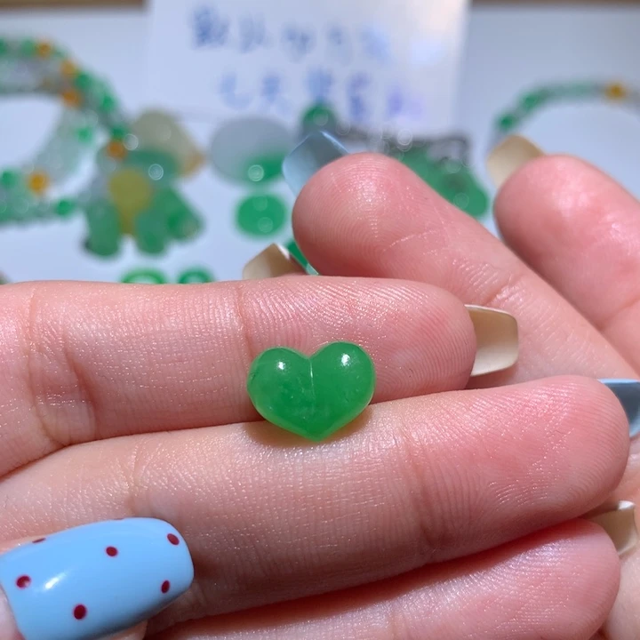 好***运翡翠未镶嵌颈饰无镶嵌