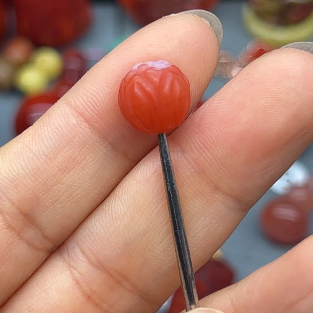 未镶嵌配饰南红玛瑙