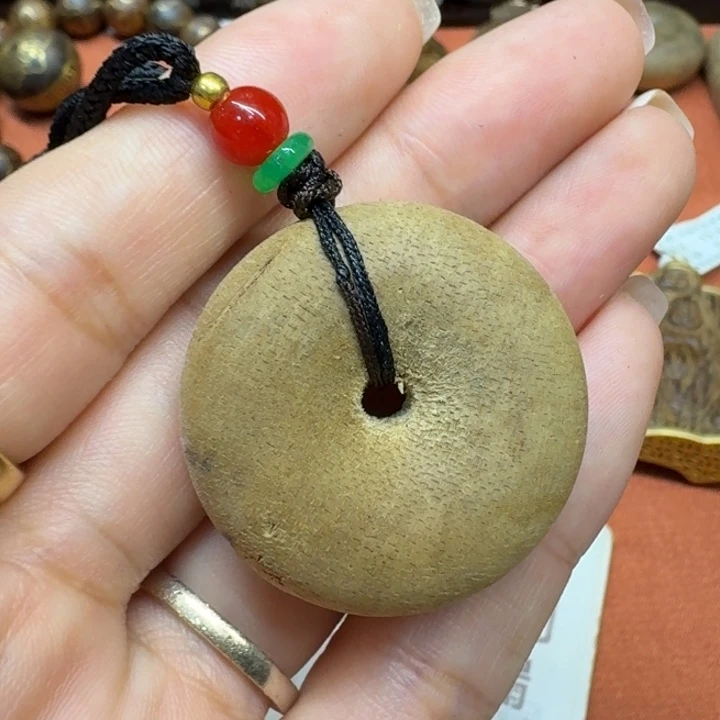 大叶紫檀（黑酸枝木类）