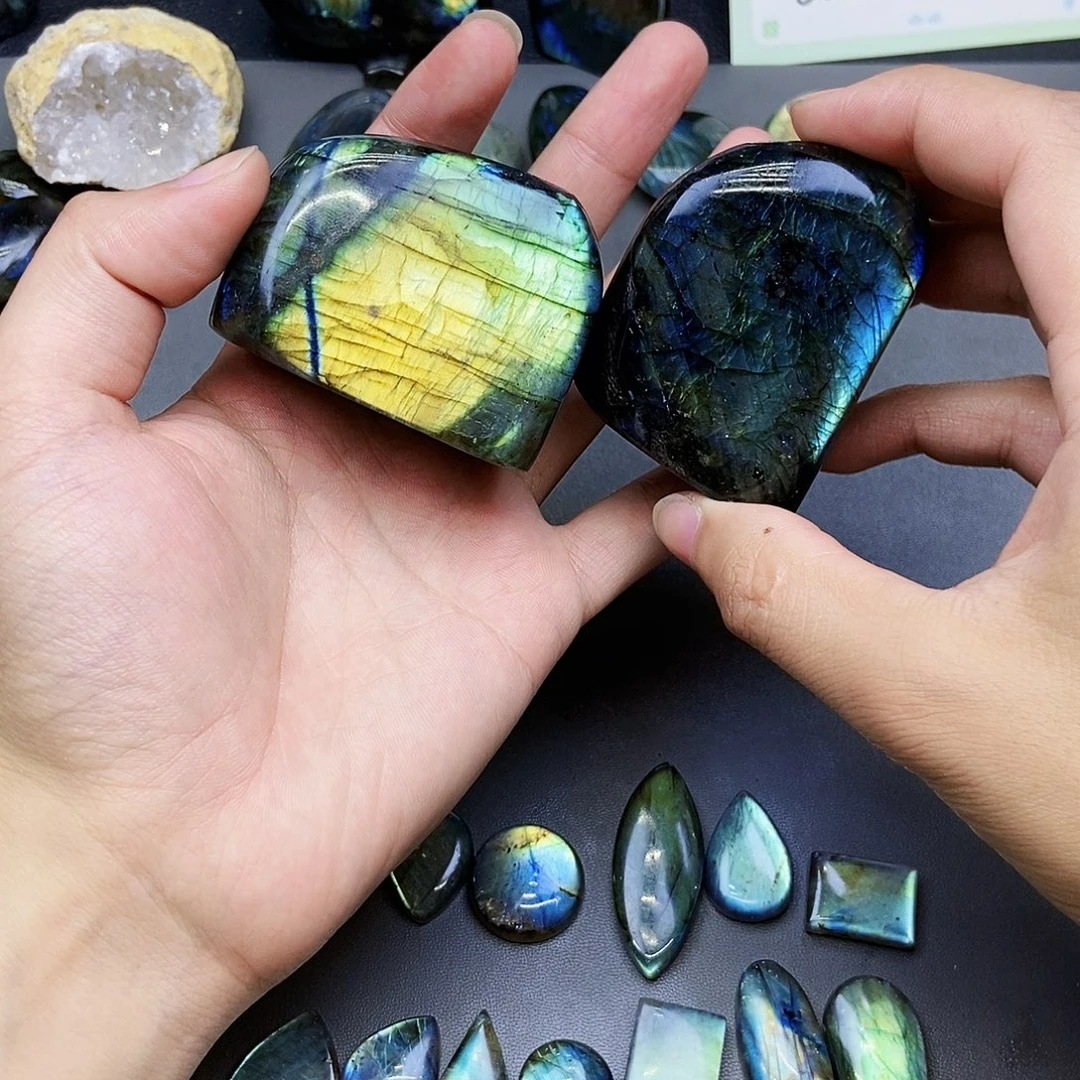 M***g颈饰银S925镶嵌紫晶