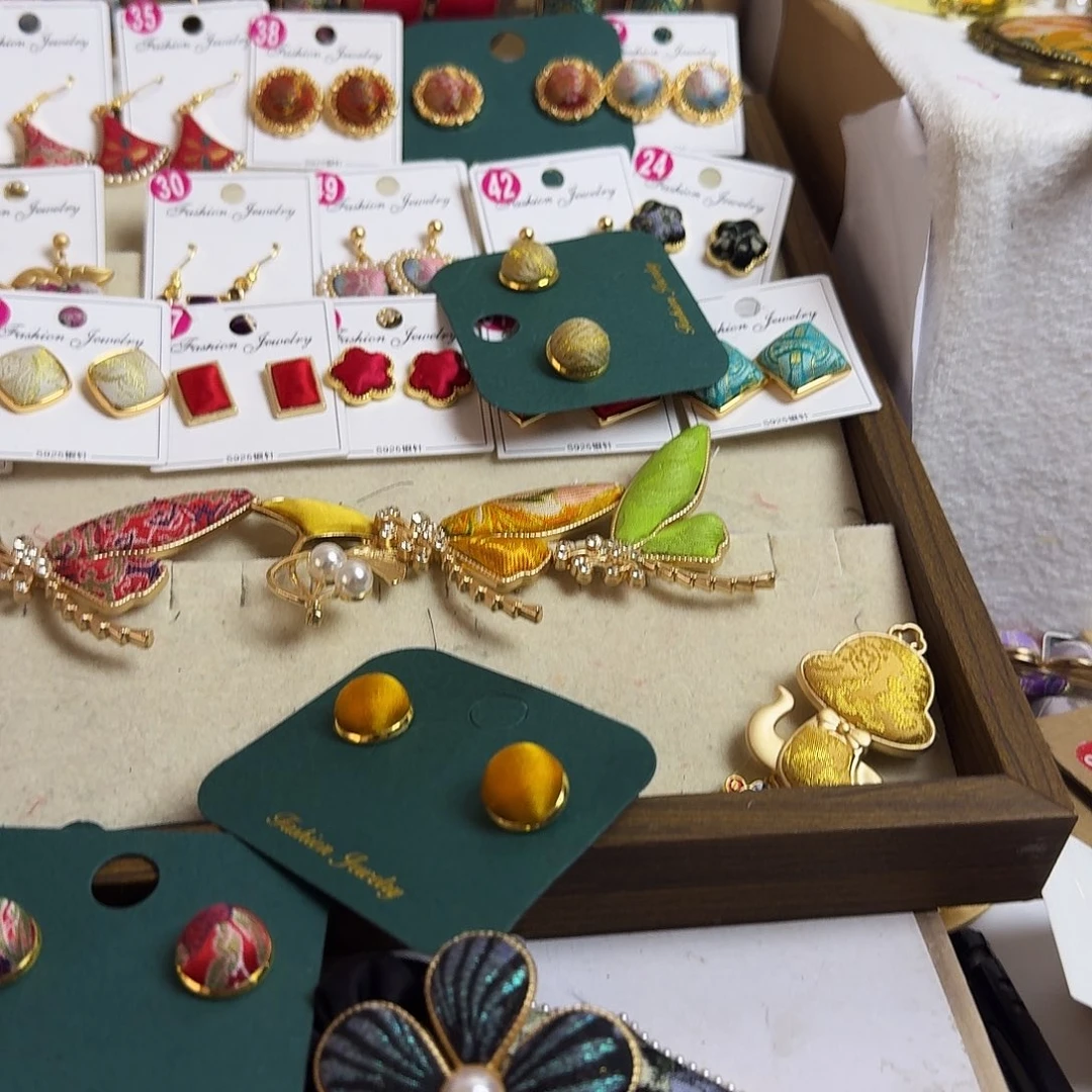 茉***莉皮质铁合金手工制作不退不换