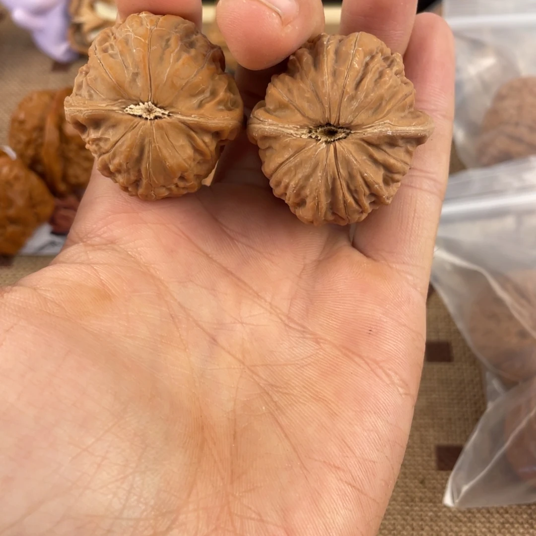 铁锤妹妹35尺文玩核桃