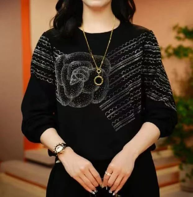 宽松植物花卉长袖网红女洋气时尚百搭圆领黑色套头秋季