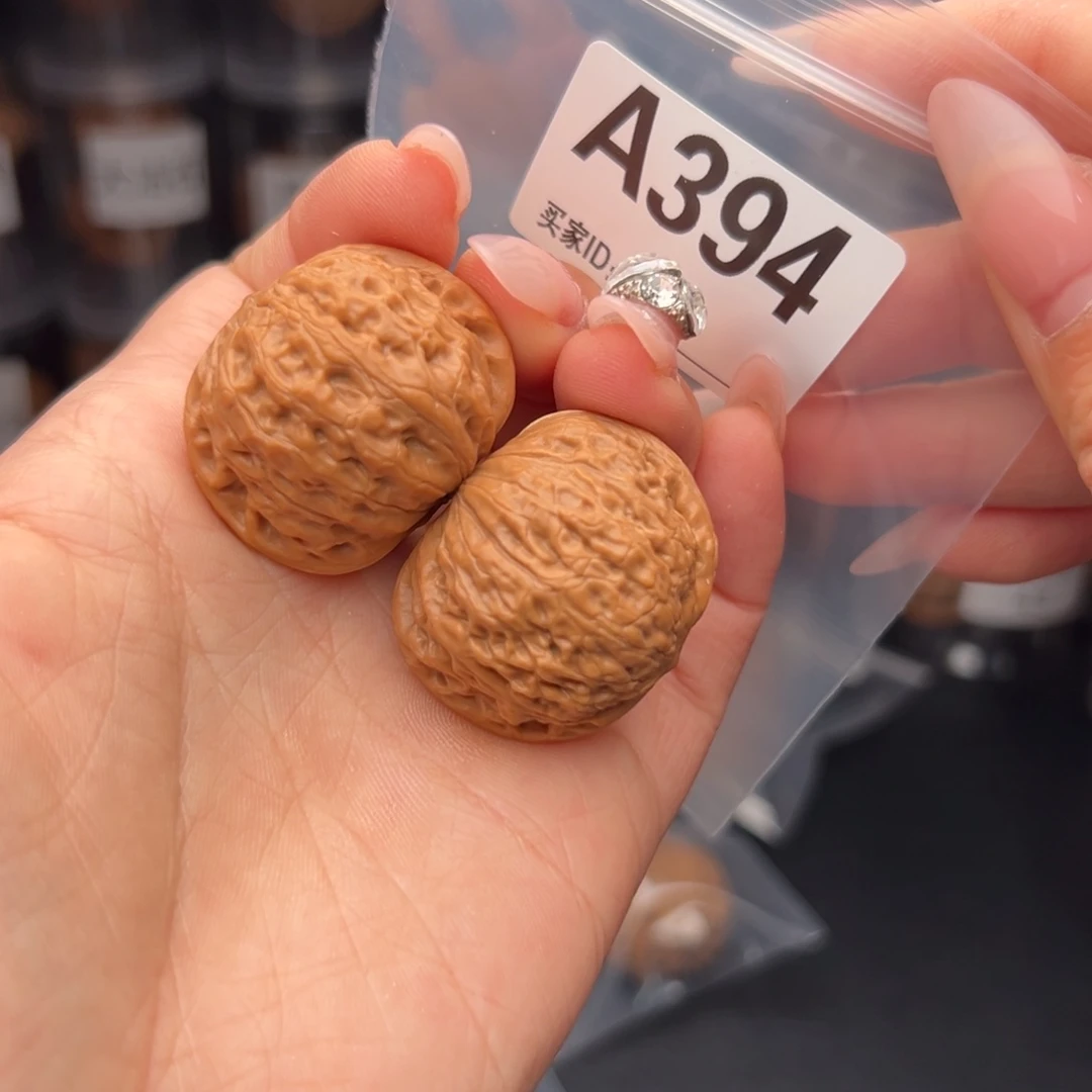 文玩核桃吊坠铁锤35