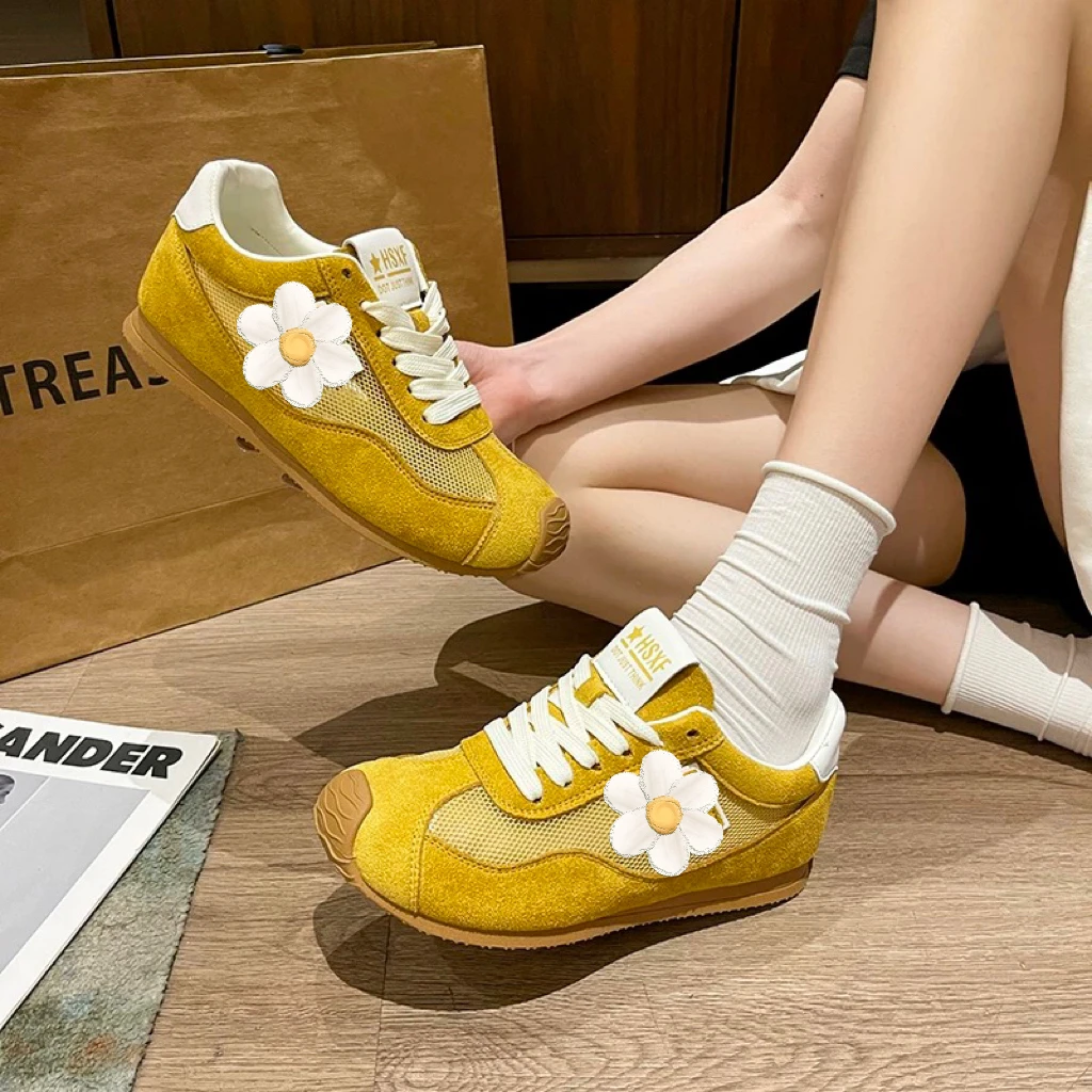 彩色软底休闲板鞋