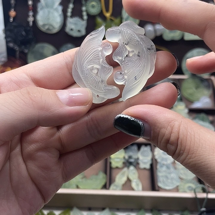 蛇纹石玉合金吊坠(赠链)