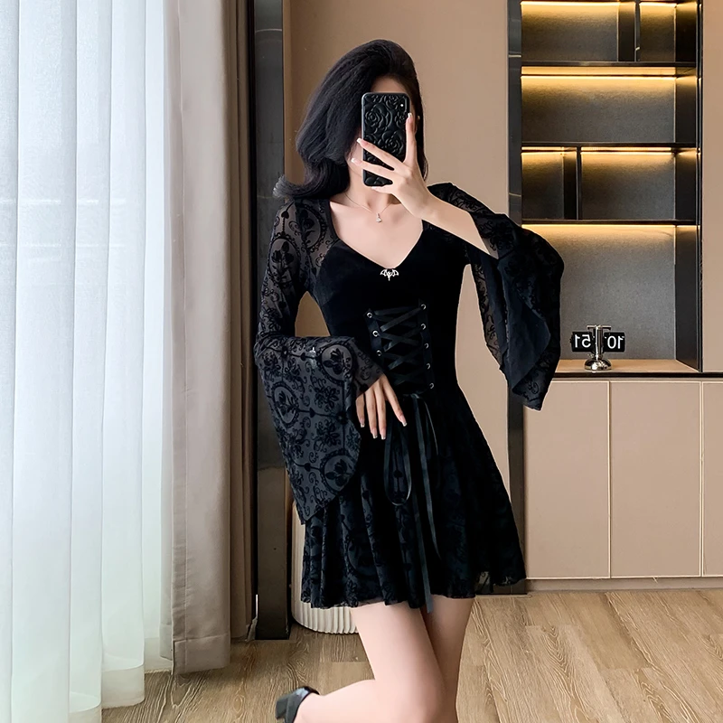 实拍幽灵少女暗黑系哥特风复古丝绒黑色连衣裙子生日party小礼裙