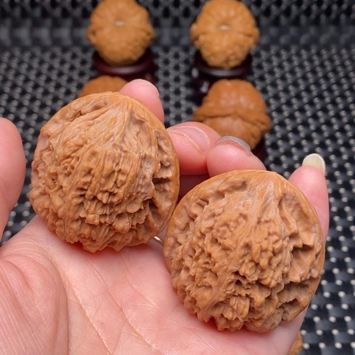 徐***儿文玩核桃吊坠8南疆石41.5