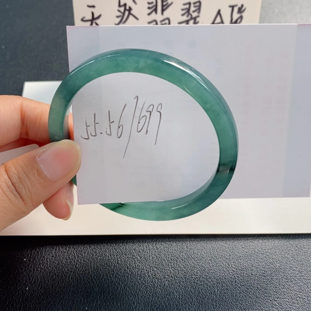 未镶嵌手镯翡翠天然翡翠