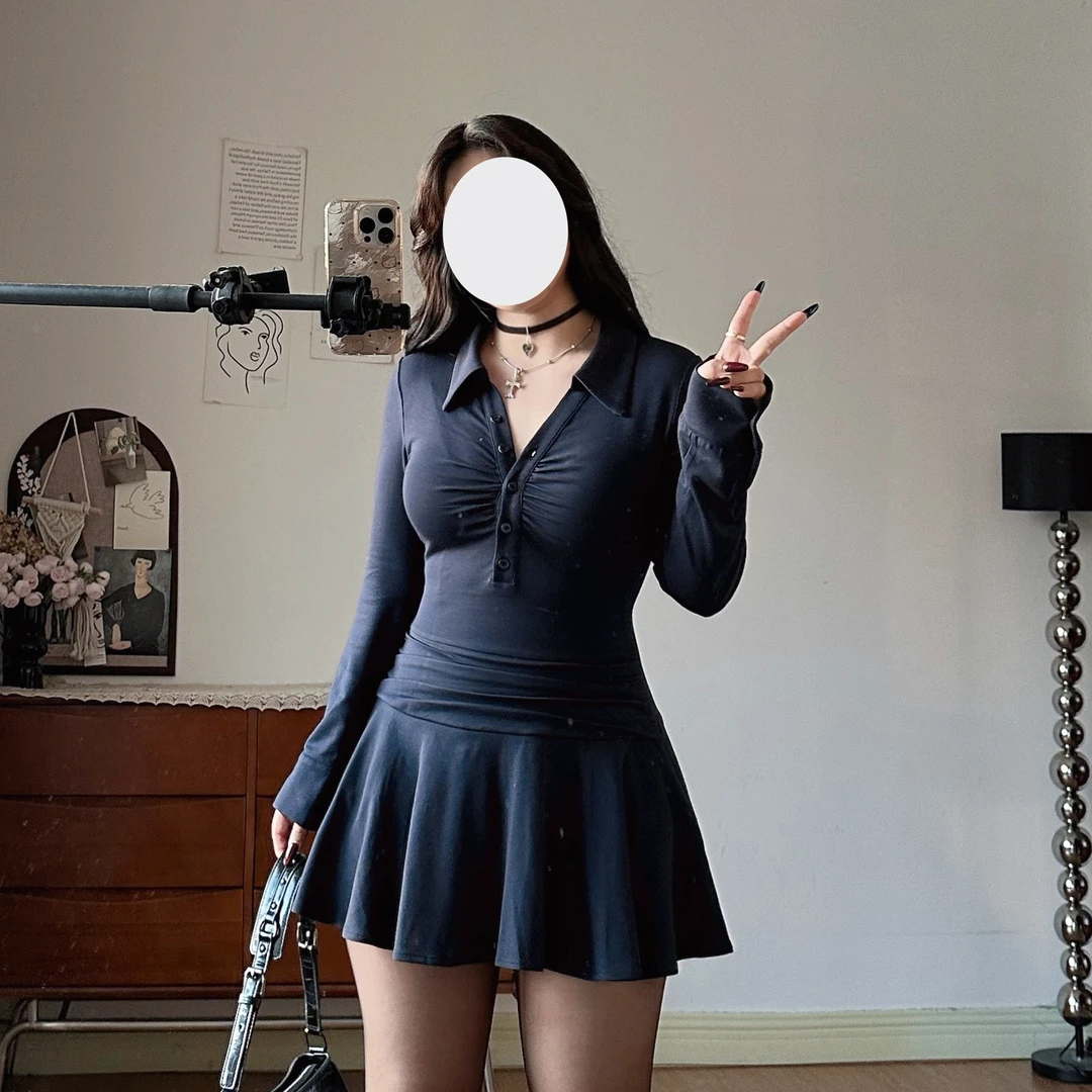 【我是号拉】藏蓝色polo领排扣褶皱收腰修身连衣裙