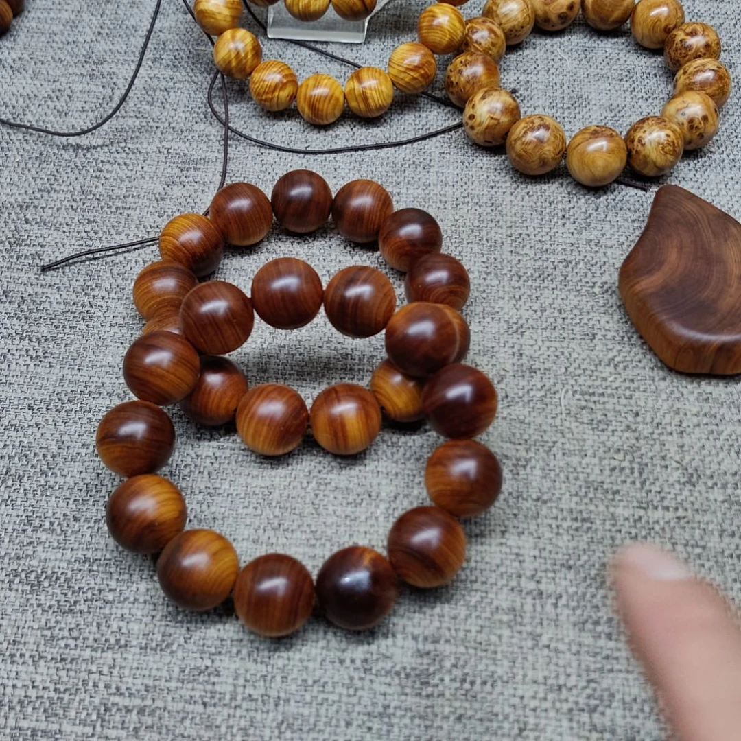 柏木（崖柏）1.8黑油陈华料太行崖柏