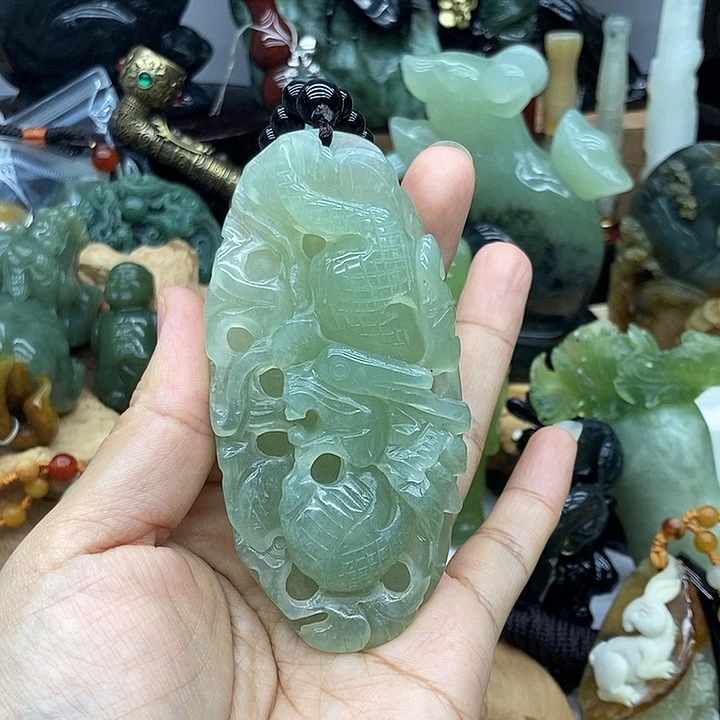 未镶嵌岫玉手把件