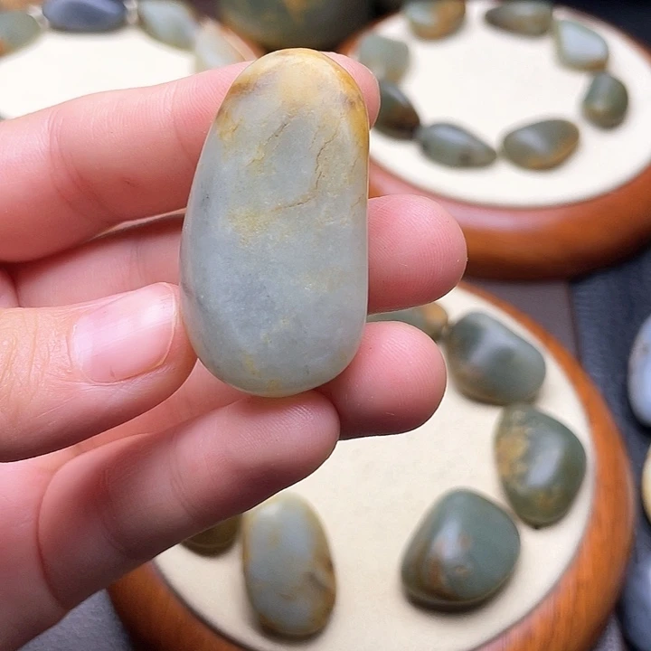 和田玉未镶嵌颈饰7