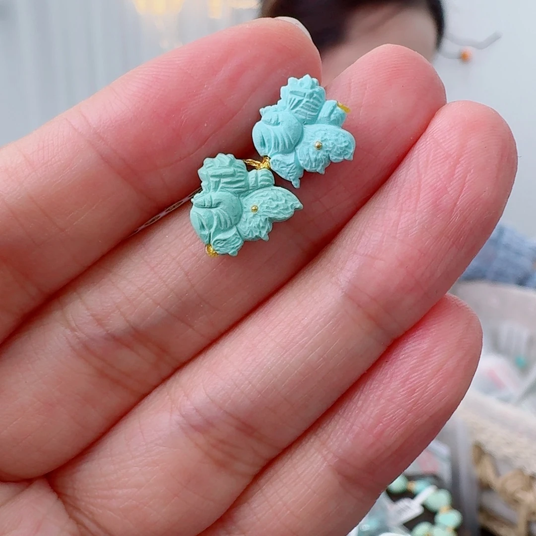 绿松石未镶嵌珠宝奇石