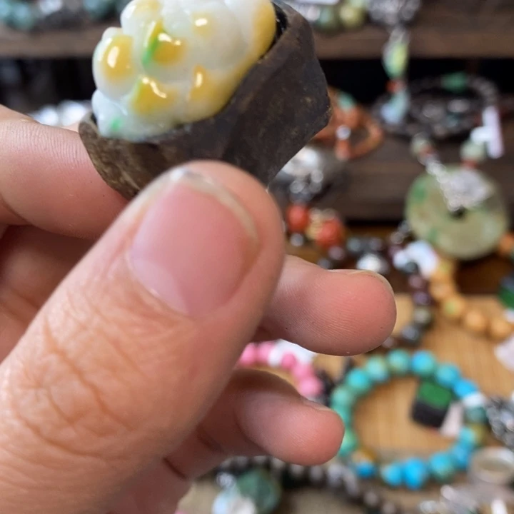 南红玛瑙手链未镶嵌