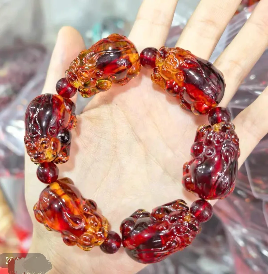 高端文玩血丝珀貔貅挂件精美手串
