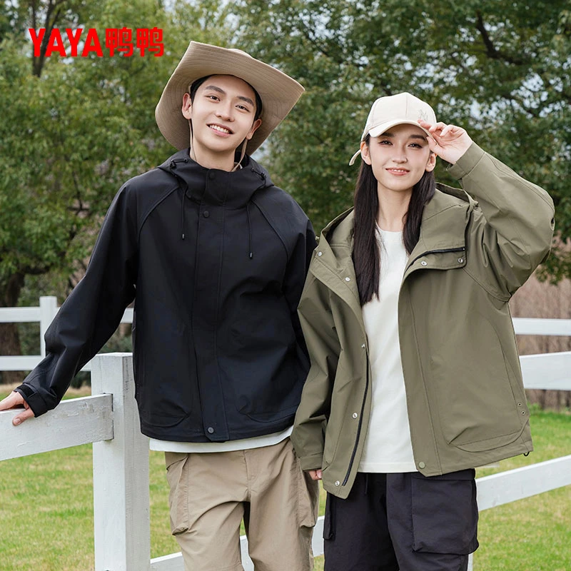 YAYA/鸭鸭男女同款2025年春秋季新款户外运动冲锋衣男装上衣外套