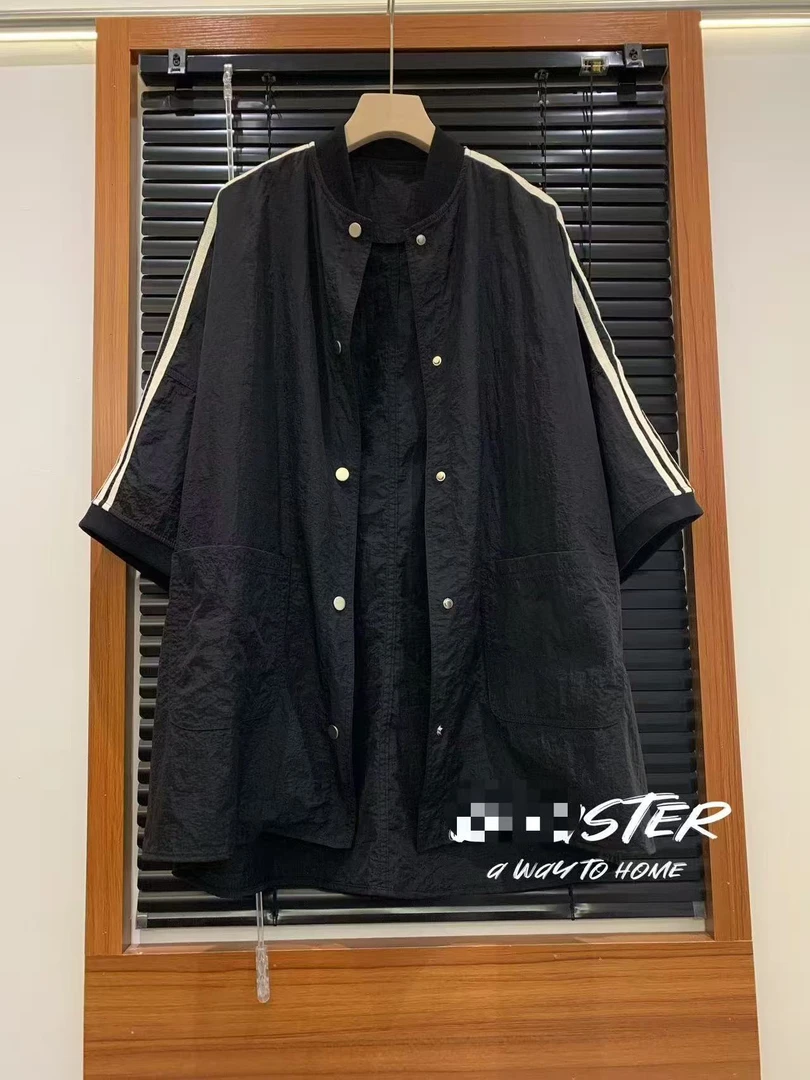 【左绣定制】2025款欧版原创定制款三杠短袖外套9929