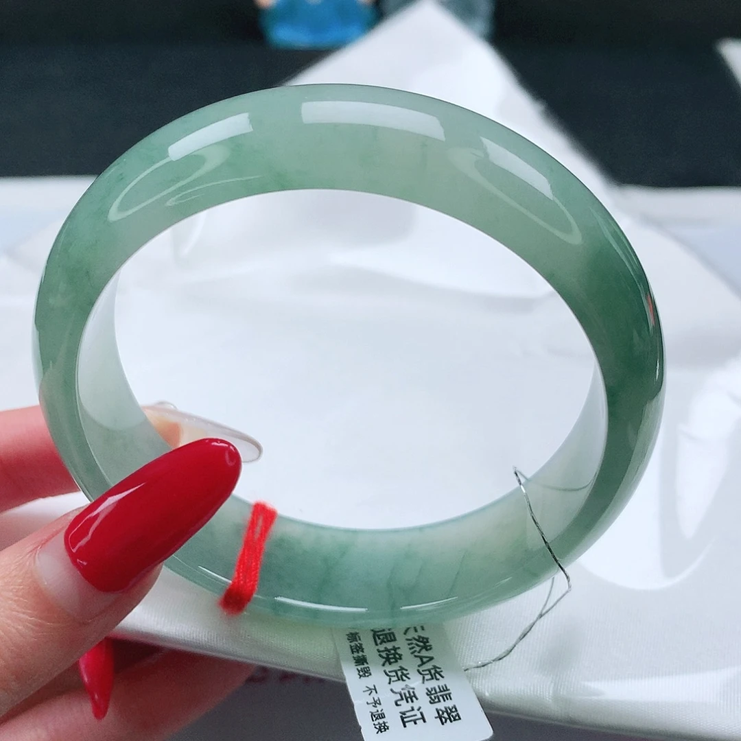 翡翠未镶嵌手镯60圈