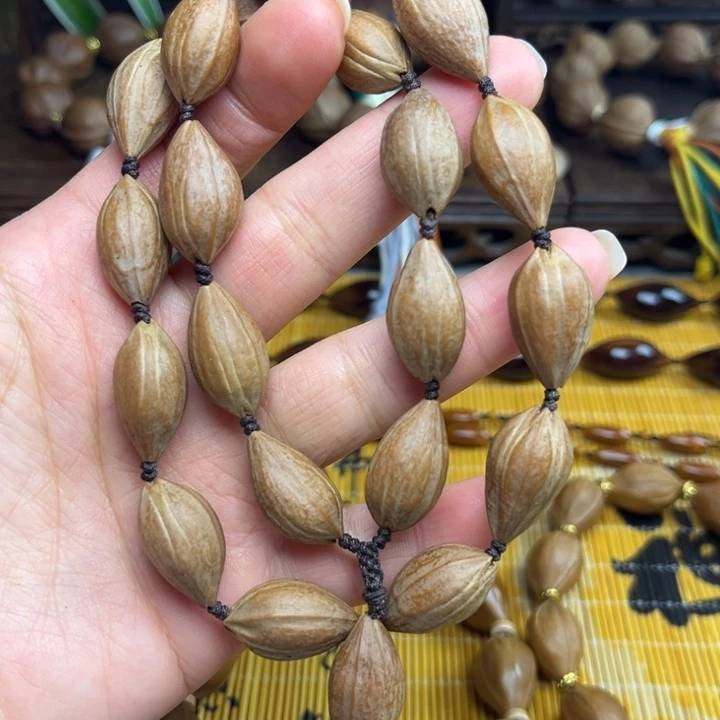 橄榄核手串/手链老*小红核手持1.2左右