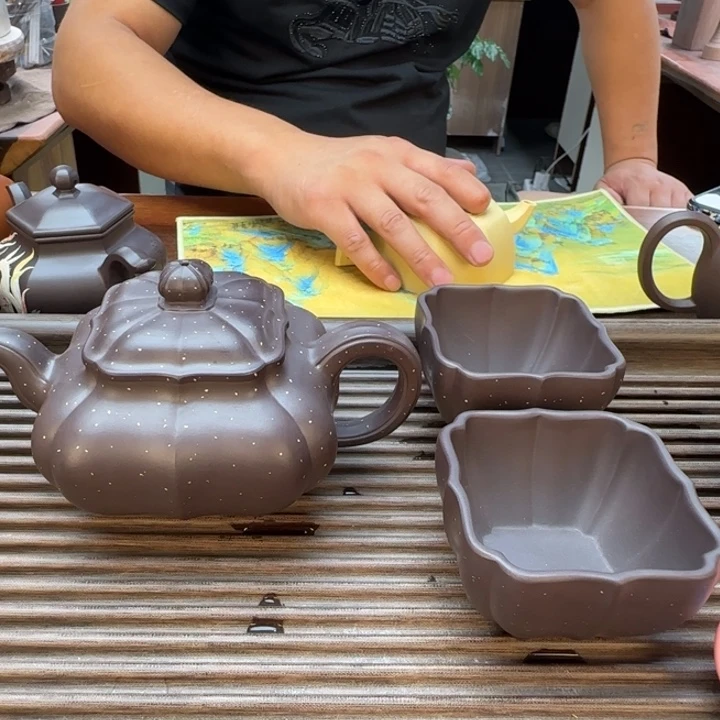 茶杯紫砂密密麻麻