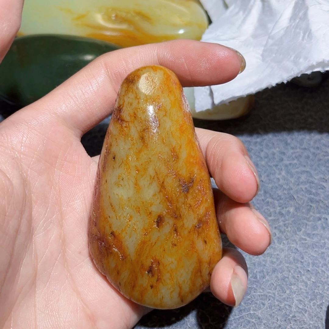 和田玉未镶嵌珠宝奇石