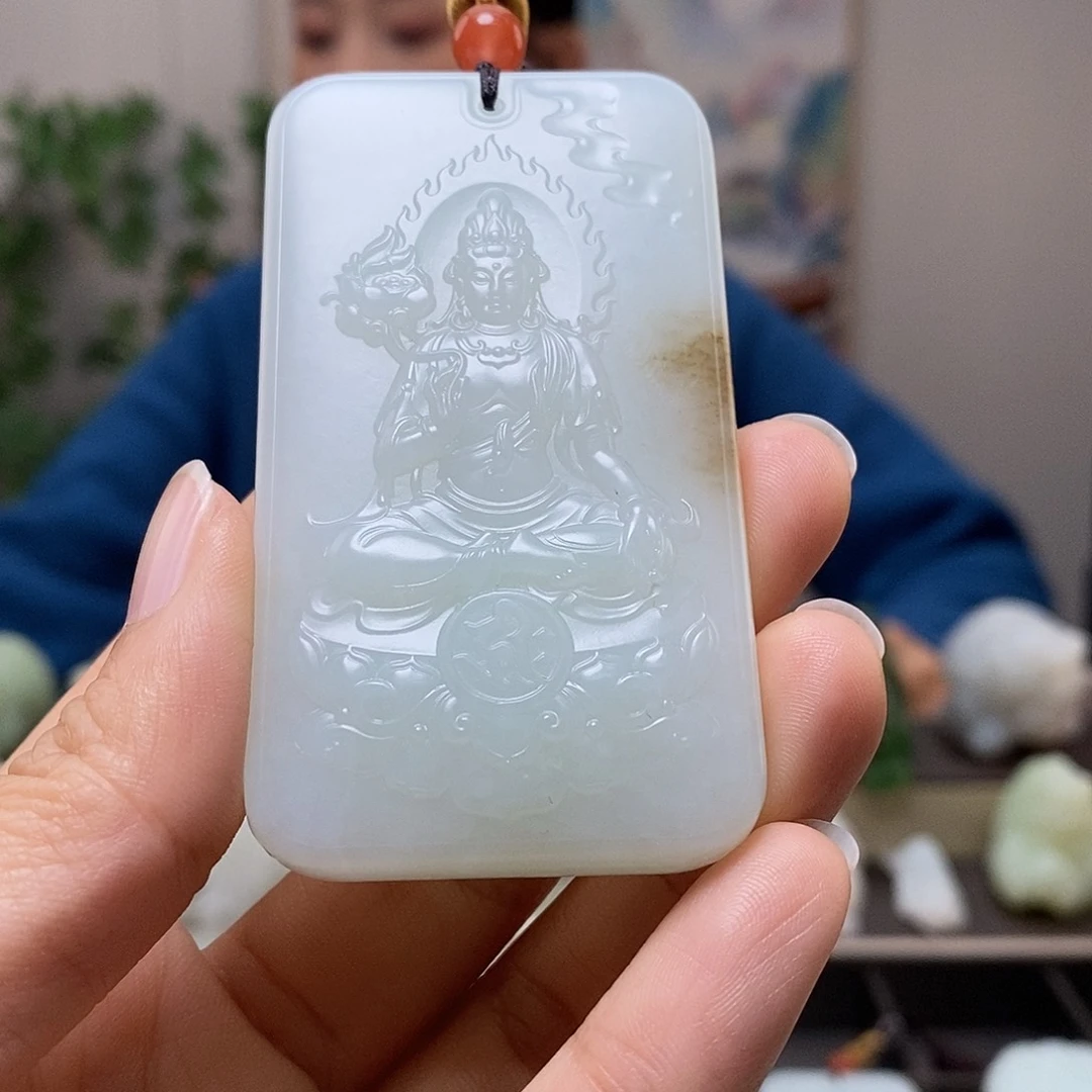 一***山和田玉未镶嵌颈饰