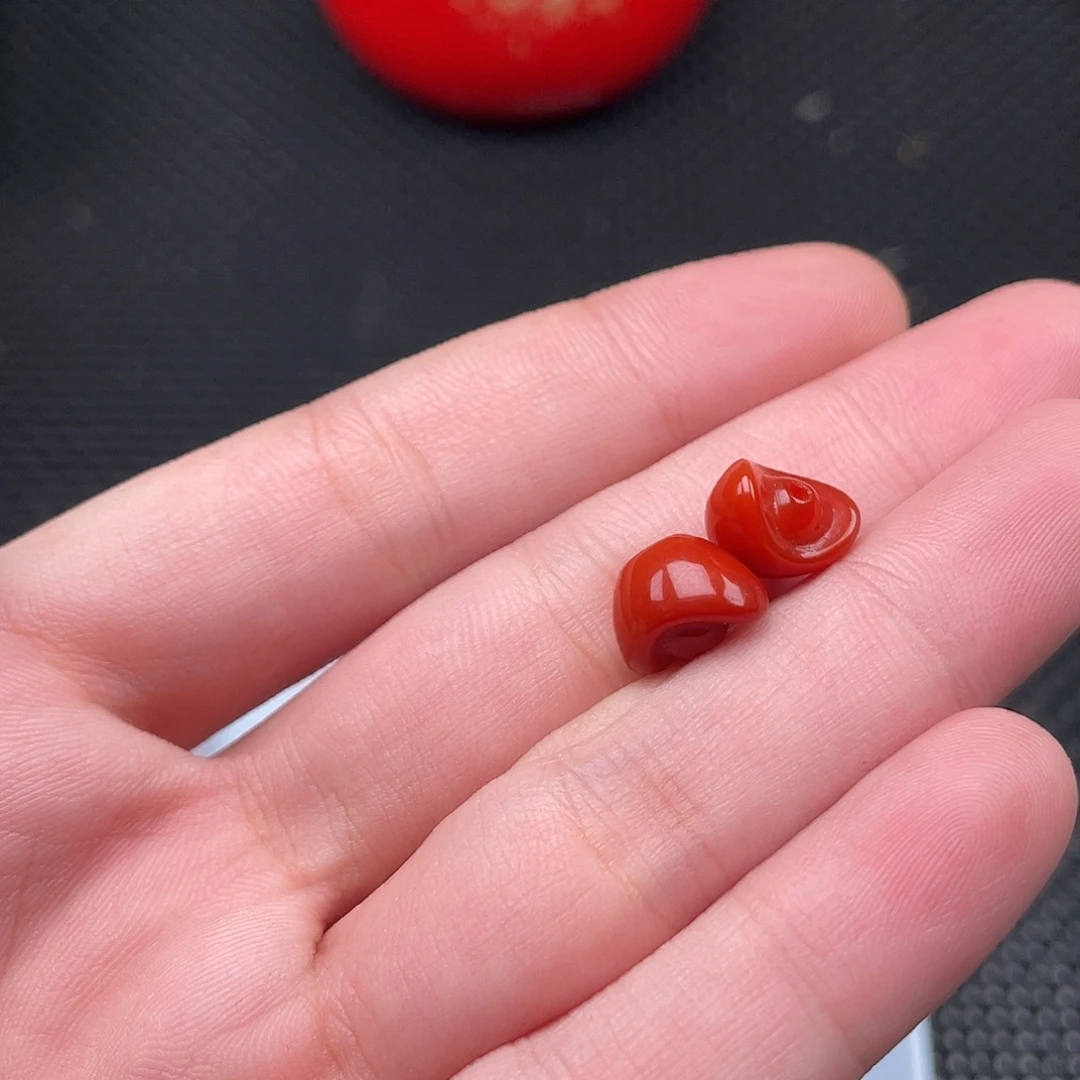 南红玛瑙未镶嵌8*12柿子红元宝上下孔一组2颗