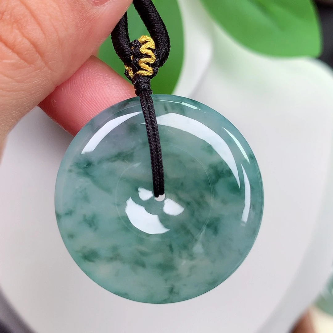 颈饰未镶嵌翡翠平安扣 31.9x5.7mm