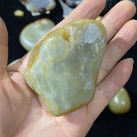 和田玉（糖玉）未镶嵌车挂