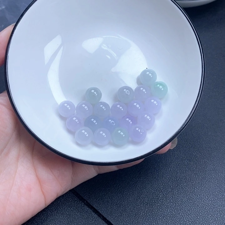 木***娘翡翠未镶嵌颈饰翡翠