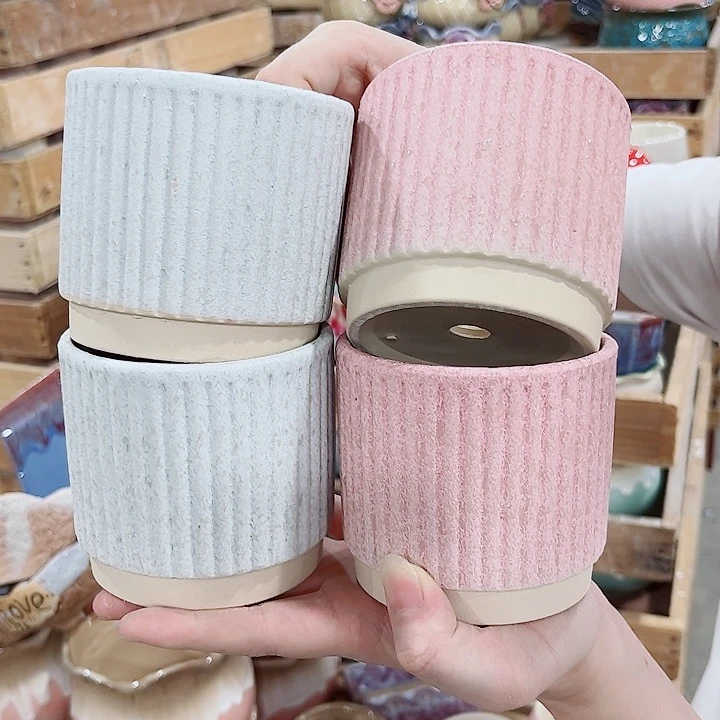 有孔.凑单10元陶瓷花盆发货！