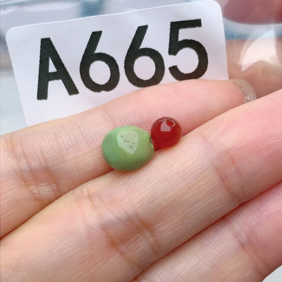 未镶嵌南红玛瑙珠宝奇石