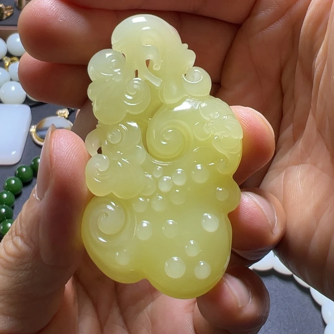 未镶嵌和田玉挂件