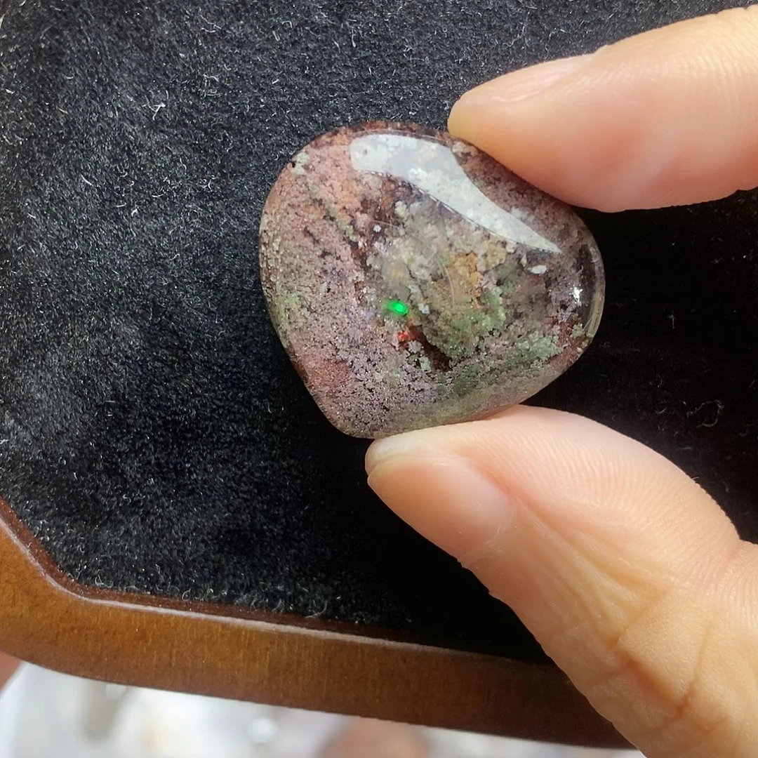 未镶嵌颈饰水晶G****d水晶
