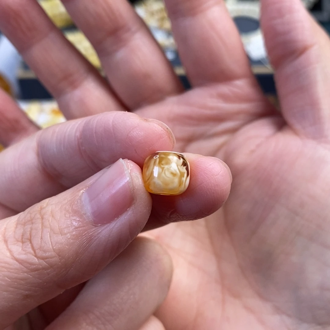 琥珀未镶嵌裸石金瓷白溶洞妖花老型单珠9