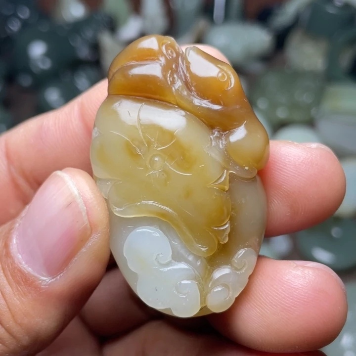 和田玉颈饰未镶嵌