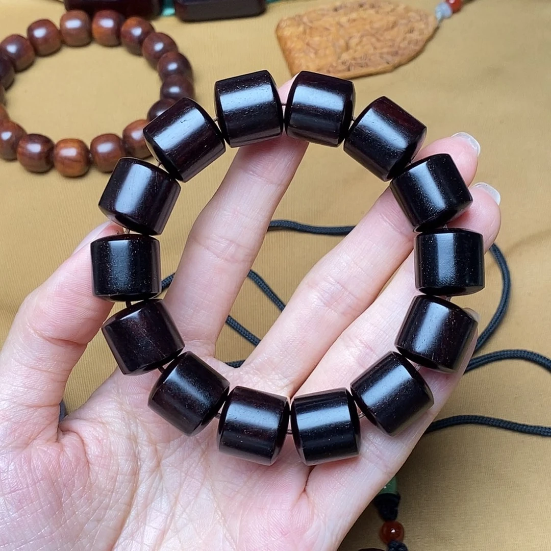 檀香紫檀（小叶紫檀）1.5桶珠微瑕