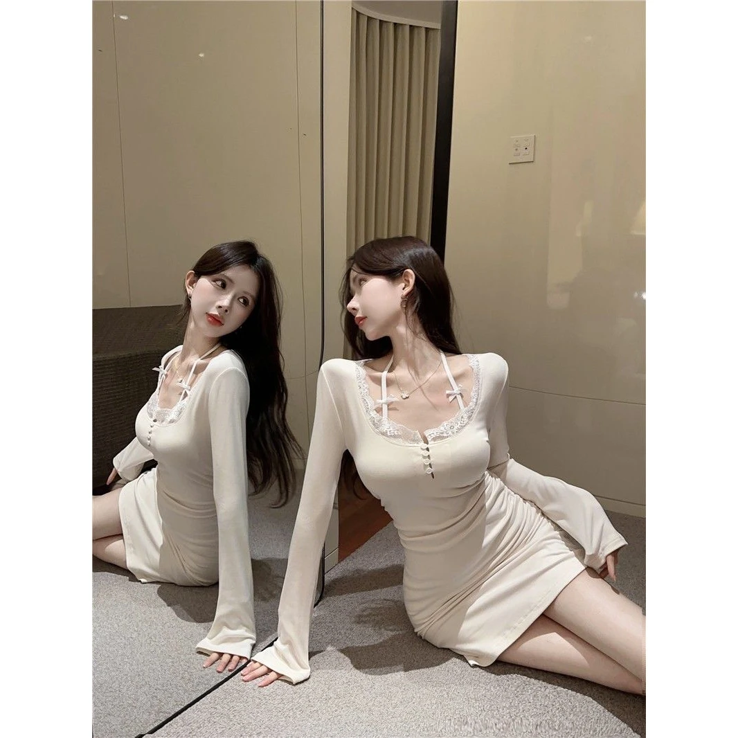 春秋新款2024年韩系辣妹性感小众设计感蕾丝拼接修身包臀连衣裙女