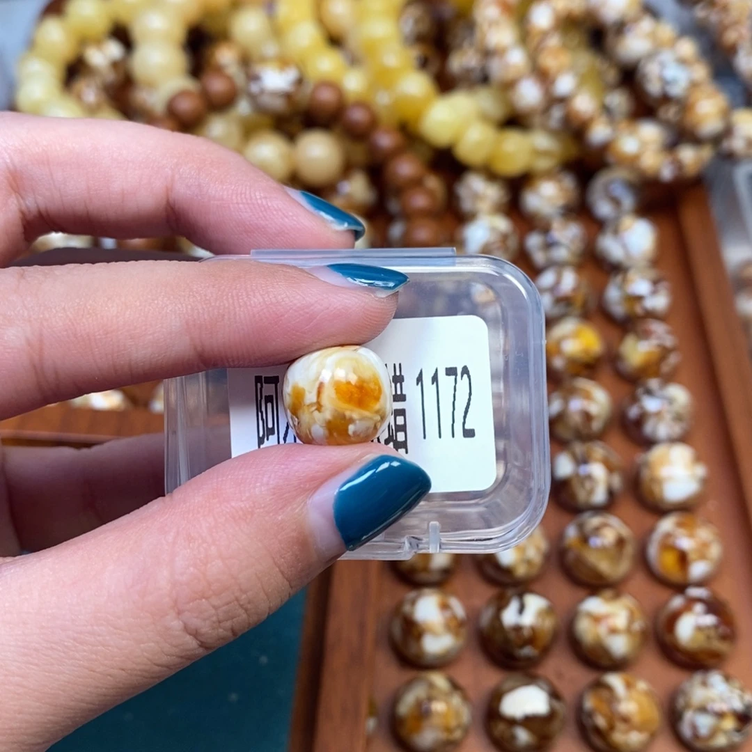 把件猴头核桃沁色圆珠老型1172