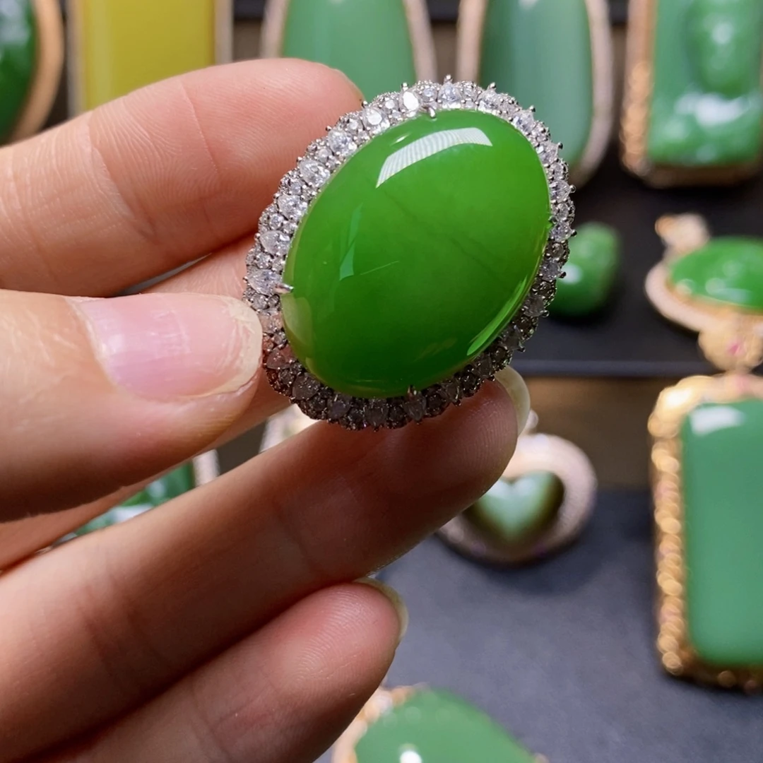 和田玉（碧玉）18K金镶嵌挂件勇****威