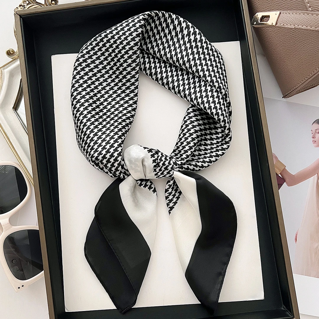 英国CospKosp 春秋季千鸟格薄款丝巾通勤搭配领巾装饰方巾绑发女
