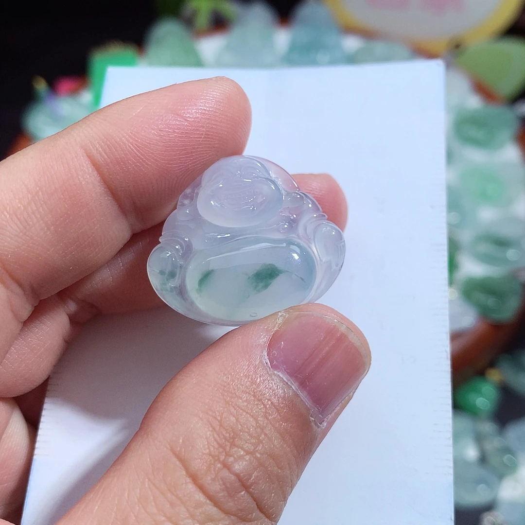 翡翠未镶嵌颈饰佛公