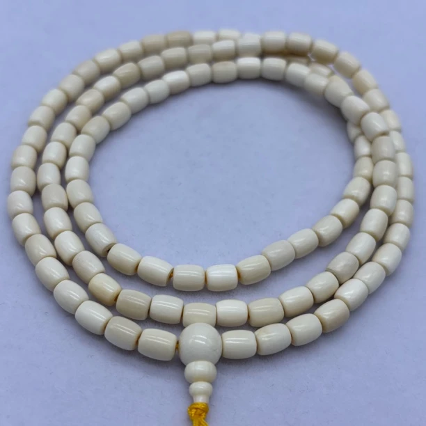 A042 猛犸牙米珠项链，王金亮老师带落款收藏证书，尺寸6*5mm