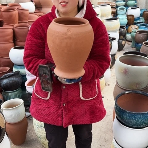 18口29高瑕疵盆子。