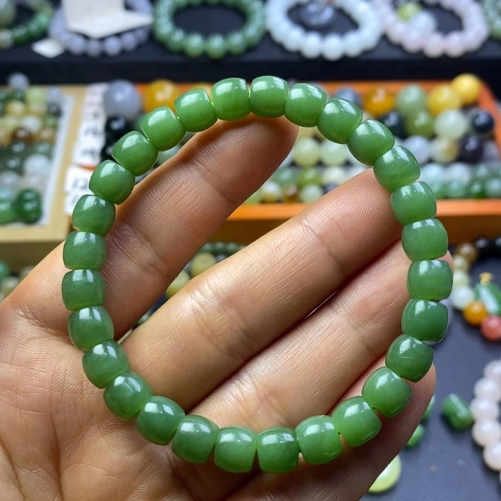 和田玉未镶嵌珠宝半成品碧玉粉绿卡8