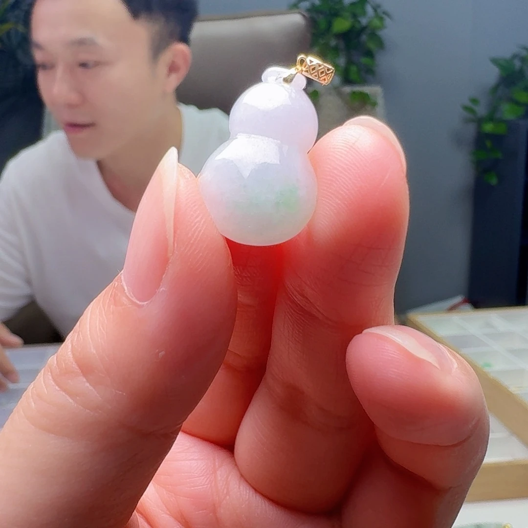 翡翠18K金镶嵌吊坠(不含链)多样性发货其一