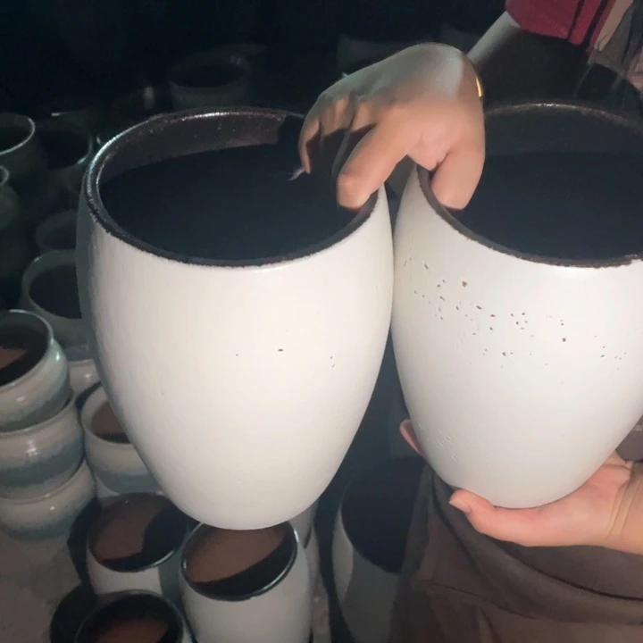 紫砂花盆口15高23瑕疵瑕疵