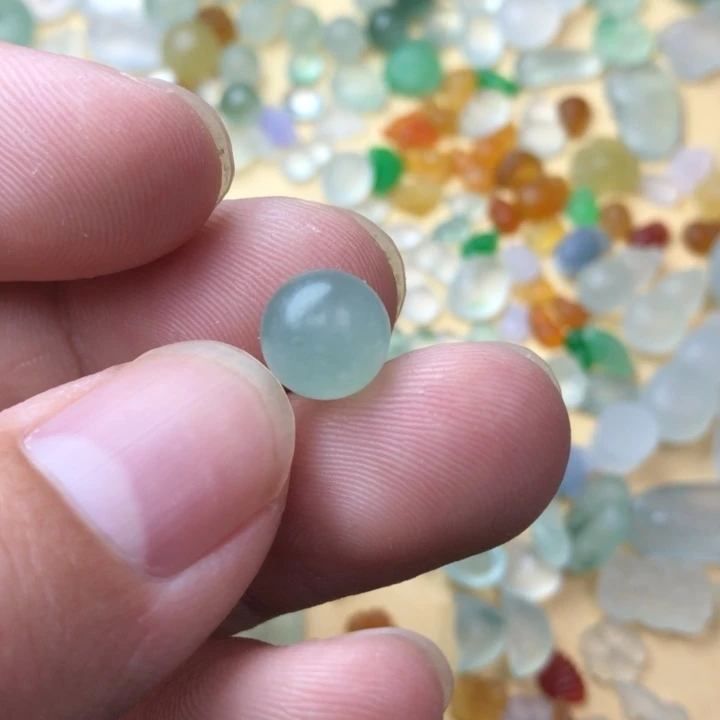 定制翡翠未镶嵌挂件